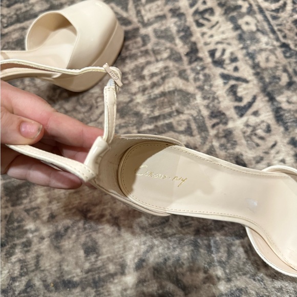 Circus by Sam Edelman Bailey Cream Platform Shoes size 10 - Picture 9 of 10